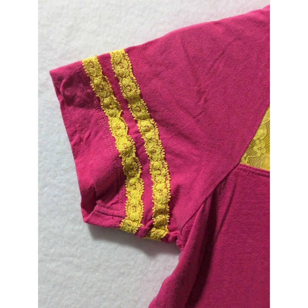 Six Flags Pink Yellow Lace V-Neck T-Shirt S Graphic Top Y2K Theme Park Tee - Picture 7 of 12